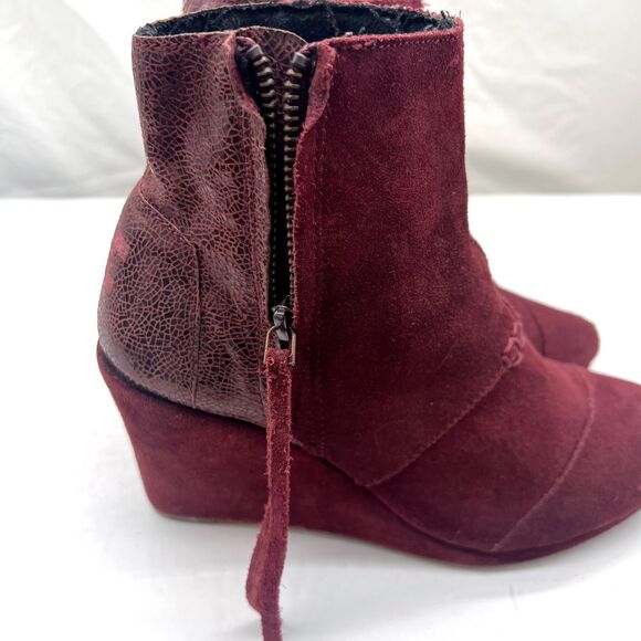 Toms Maroon Suede Desert Side Zipper Wedges Booties Women's Size 7.5 - Picture 7 of 10
